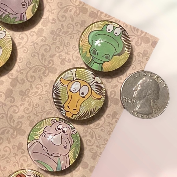 Set/8 𝑯𝒂𝒏𝒅𝒎𝒂𝒅𝒆 Zoo Animals Magnets Cabochons Gift! - Picture 2 of 13